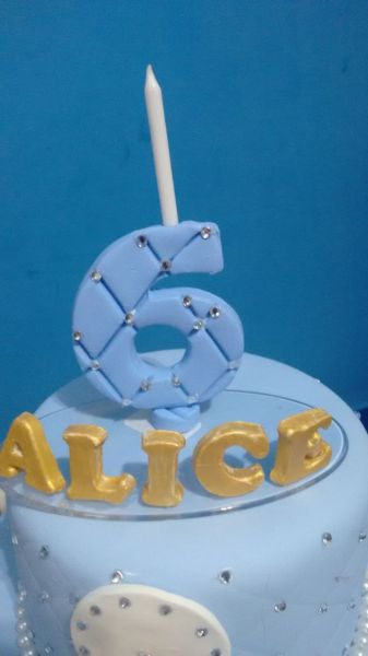 VELA  -PERSONALIZADA ALICE 6